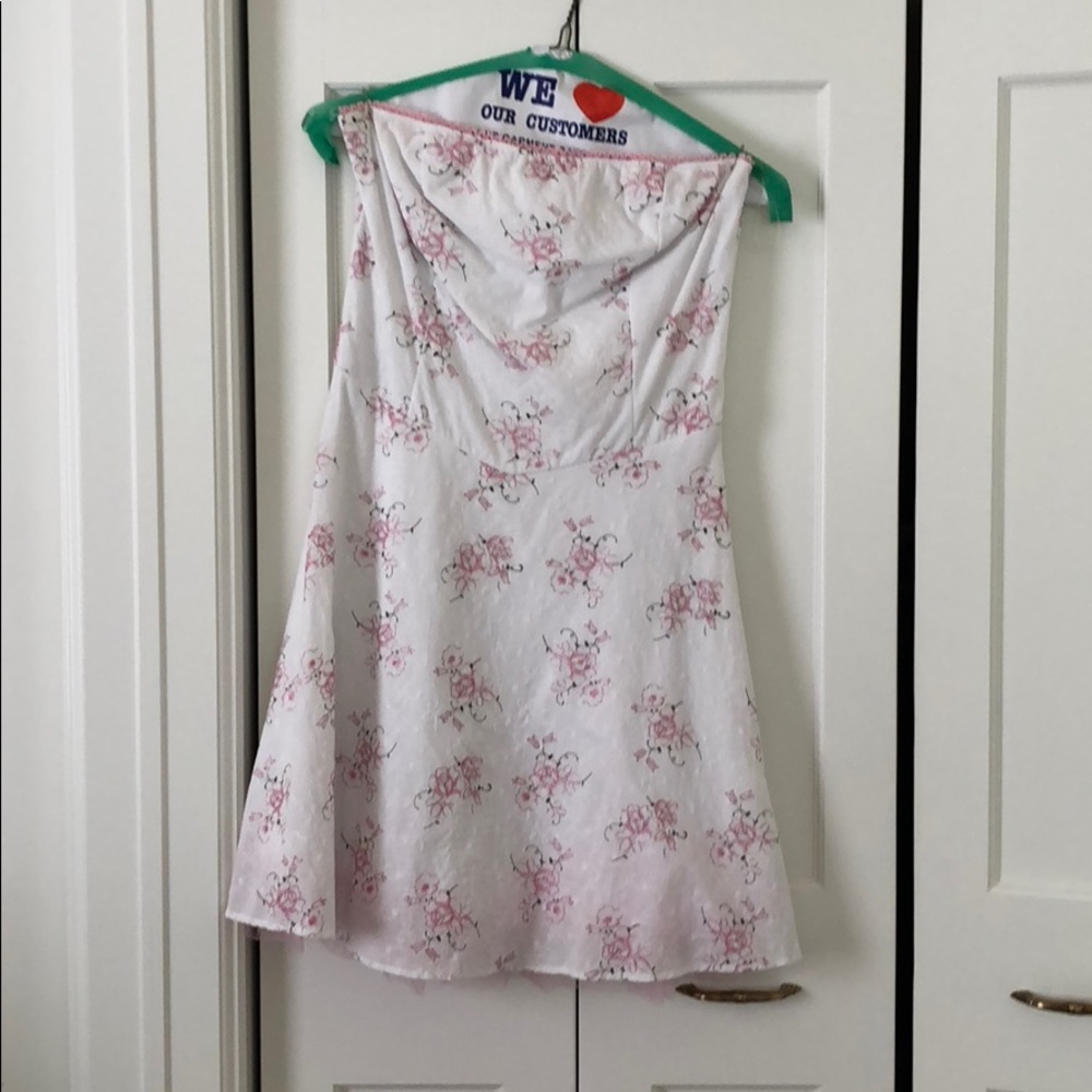 Strapless dress